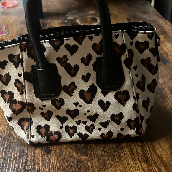 Purse - Picture 3 of 4